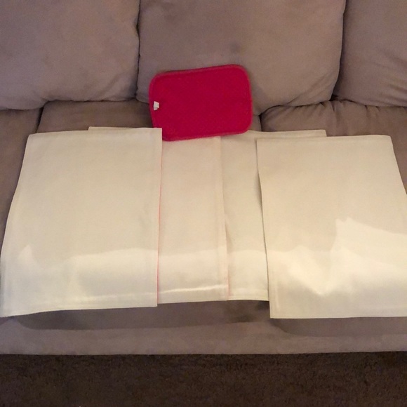 Kate Spade Placemats - Picture 2 of 2